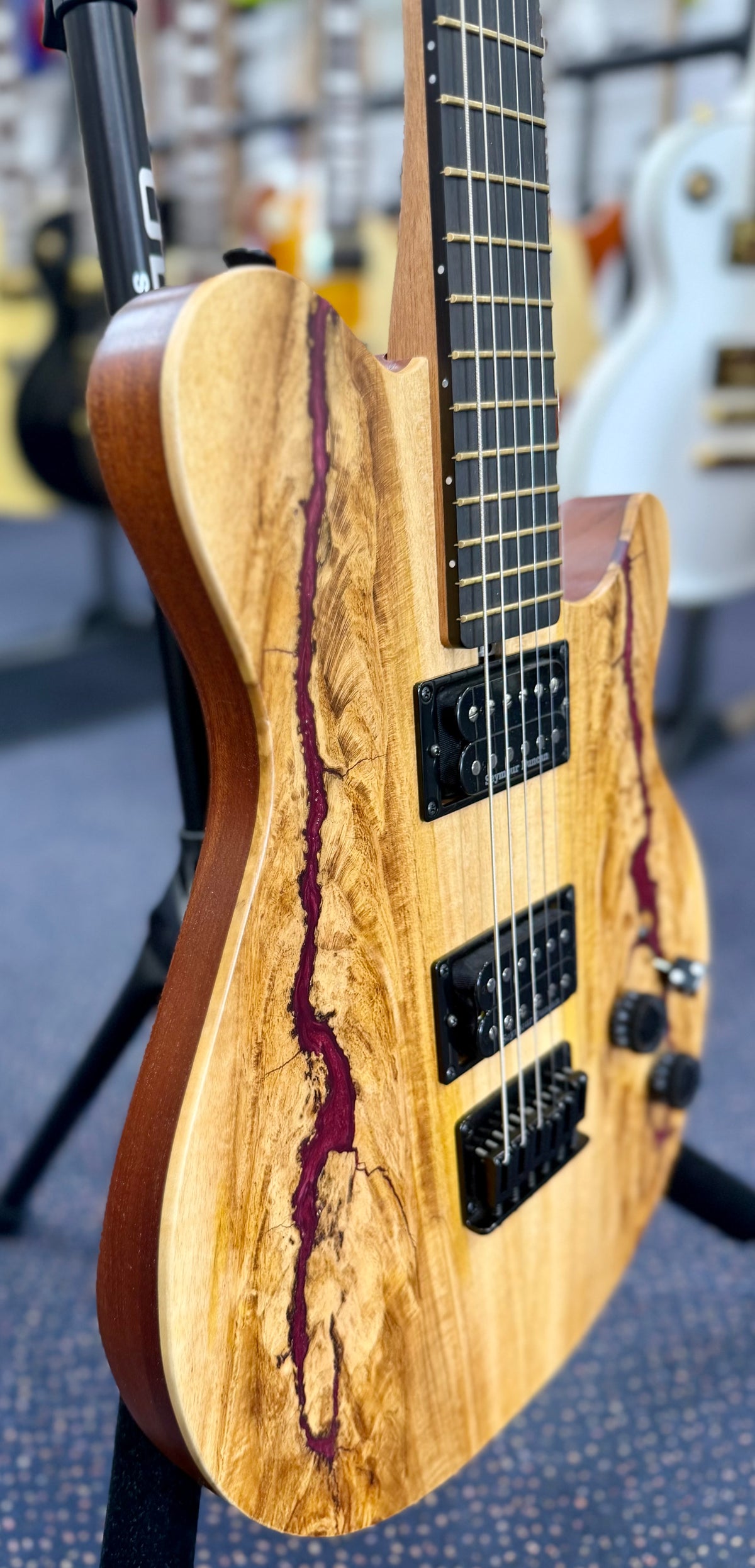 Walton Guitars - Qaundong Licquer-Walton Guitars-Infinite Music