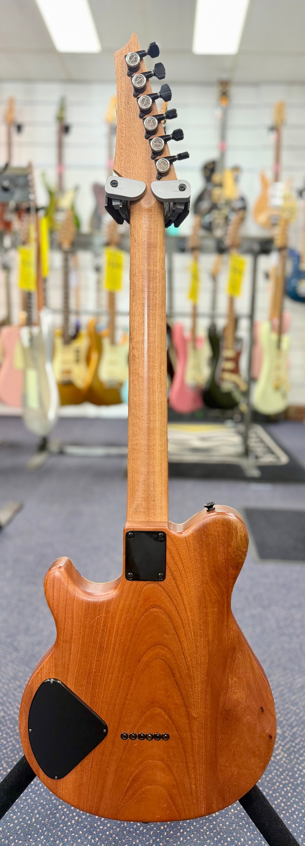 Walton Guitars - Qaundong Licquer-Walton Guitars-Infinite Music