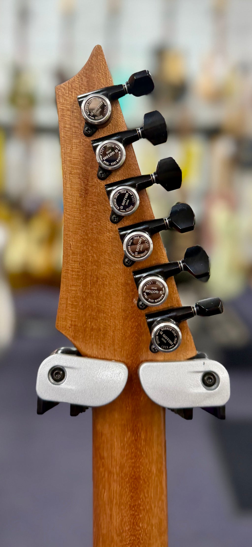 Walton Guitars - Qaundong Licquer-Walton Guitars-Infinite Music
